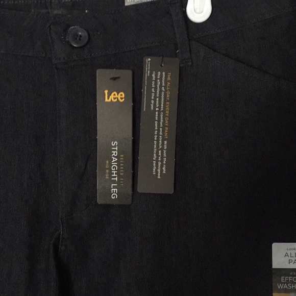 Lee Relaxed fit straight leg pants size 10S - Picture 3 of 4